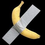 banana lipita cu banda adeziva pe perete a fost mancata de colectionarul ce a platit o suma uriasa la licitatie 6749c0c642c06