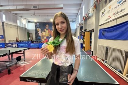 bianca mei rosu evolueaza in 16 imi la simplu la campionatul mondial 6745ae9bf29c3