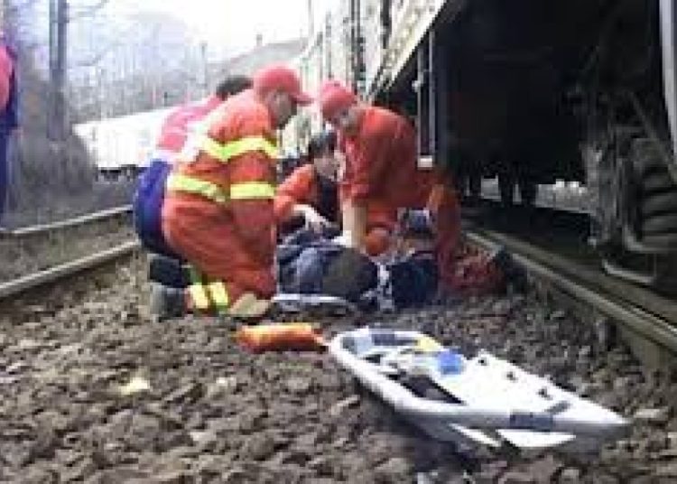 copil electrocutat in gara medgidia a cazut de pe tren cu arsuri pe 70 din suprafata corpului 672cd7b8238ab