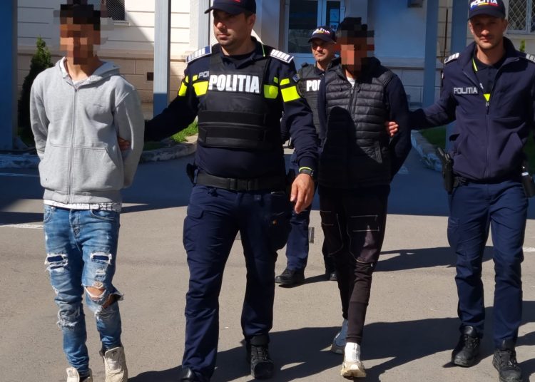 doi adolescenti de 16 si 17 ani retinuti dupa ce au talharit o femeie in constanta 672f45a362334