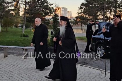 inaltpreasfintitul parinte teodosie arhiepiscopul tomisului la inmormantarea preotului viorel picu fotovideo 672c5121628a3