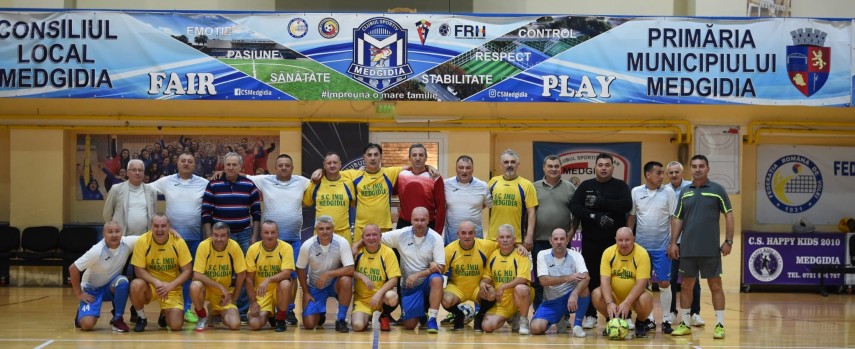 meciul generatiilor css medgidia cu participanti de calibru 12 goluri si o repriza a treia pe masura cinci mohicani au colaborat perfect galerie foto 672a339821691