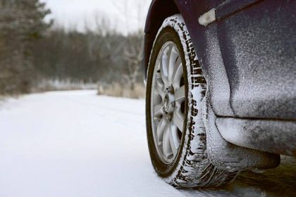 ninge in mai multe zone din tara ce amenzi risca soferii care circula pe drumuri cu zapada gheata sau polei fara anvelope de iarna 67334a08e21be