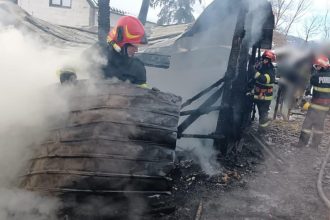 tragedie doi copii au ars de vii in incendiul ce le a mistuit locuinta 673f3572c5517