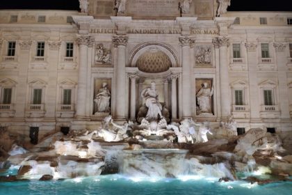 turistii despre inlocuirea temporara a fantanii trevi din roma am ras cand am vazut prima data 67261ffd24b51