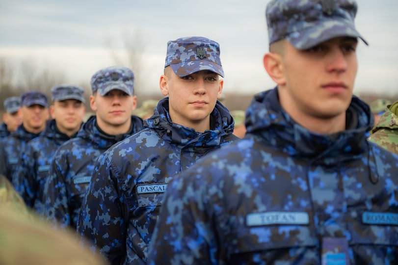 un elev in varsta de 17 ani al colegiul national militar alexandru ioan cuza din constanta va defila 1 decembrie la parada militara nationala de la bucuresti 674b1fc8c6e93