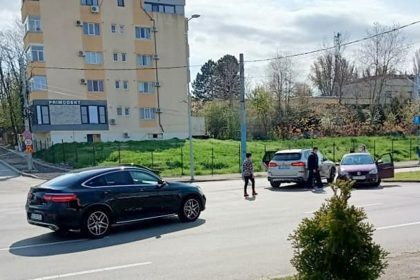 un taximetrist si un pensionar au declarat date nereale dupa ce au fost implicati intr o tamponare pentru a lua bani de firma de asigurare unul a fost deja condamnat 6733deb5cce71