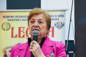 video conf univ dr aurelia lapusan poezia renaste in fiecare zi in noi prin noi si pentru noi ne vindeca ne mangaie si ne inalta spre infinit 673b3720ebc5a