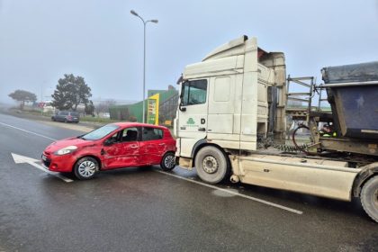 accident rutier la celsy doua persoane au ajuns la spital 6773aa9f49409