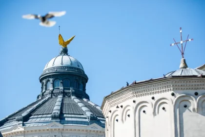 comunicat de presa biserica promoveaza pacea si unitatea nu protestele si dezbinarea 67556f9649121