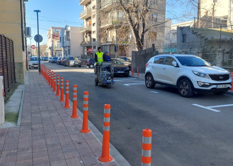 foto locurile de parcare de pe strada cuza voda sunt in curs de amenajare 6762965d8d133