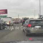 jale in traficul din constanta si parcarile marilor magazine cu greu mai poate fi gasit un loc de parcare galerie fotovideo 6766b59278202