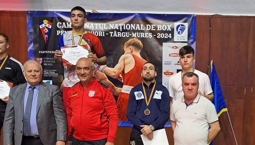 luptatorul nicolae boanta si boxerul stefan marcu pe podium la nationale galerie foto 674ebd9a9b605