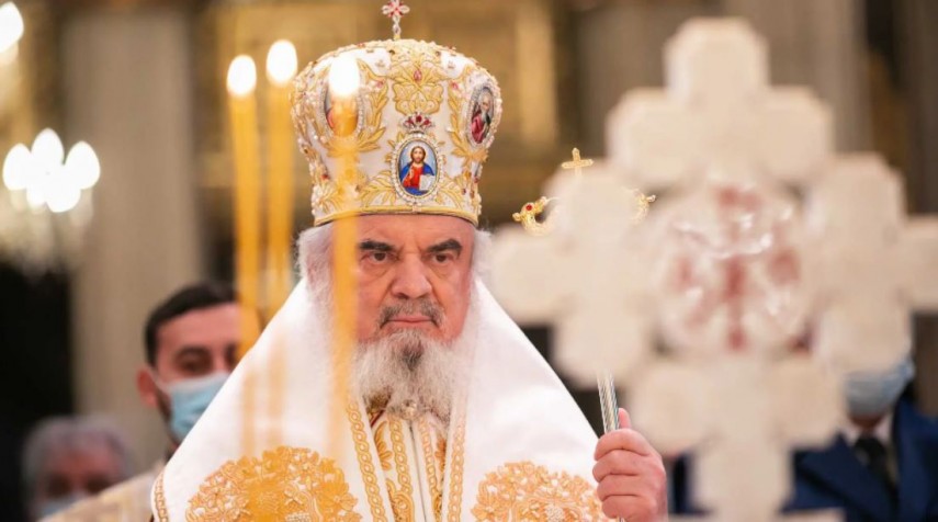 patriarhul daniel prin venirea mantuitorului in lume el sfinteste lumea ca dar al lui dumnezeu pentru oameni 676bdbe14e237