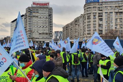 politistii constanteni participa la protestul din bucuresti legat de ordonanta trenulet 677271b95c1b4