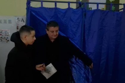 video ovidiu cupsa candidat aur pentru senatul romaniei a votat in decembrie s au intamplat toate momentele istorice in romania sper ca astazi sa fie o revolutie un moment in care sa fa 674c295b9b20a