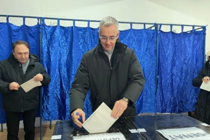 video stelian ion candidatul usr pentru camera deputatilor a votat la liceul energetic constanta 674c14ddcf622