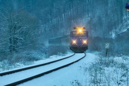 alerta pe calea ferata traficul feroviar este intrerupt din cauza unei scurgeri de combustibil de la un tren de marfa 6777fd6606299