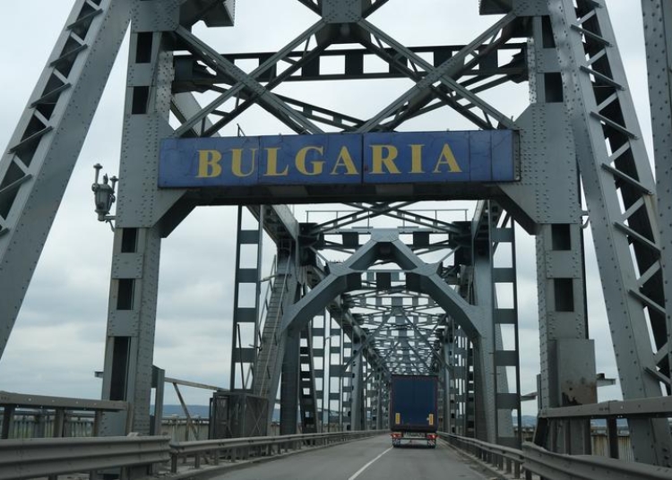 atentionare de calatorie in bulgaria au fost reluate lucrarile de reparatie la podul giurgiu ruse 678b5563f2b3c