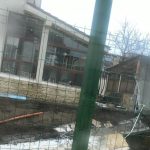 galerie foto peretele unei vile din palazu s a crapat din cauza construirii unui bloc si gardul i a s a daramat pamantul excavat depozitat pe o alta strada 6788d07e1cf29