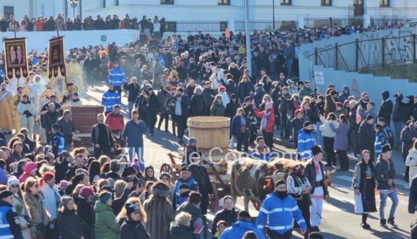 gruparea de jandarmi mobila tomis constanta a asigurat ordinea publica la sarbatoarea de boboteaza video 677be88914679