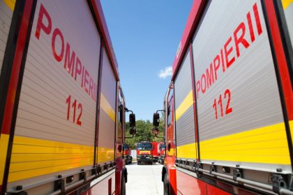 incendiu cu degajare mare de fum la o hala industriala din urlati judetul prahova 679b6cda68a97