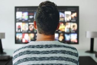 o noua televiziune apare in romania cui se adreseaza si ce program vor fi furnizate 679d1f9e79132