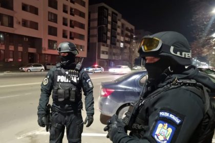 politistii au actionat in constanta mamaia si in port pentru mentinerea ordinii publice si a sigurantei in trafic 679628ddac8fe