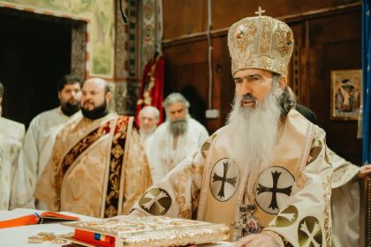 programul liturgic al arhiepiscopului tomisului unde este asteptat pe 8 si 9 ianuarie 677d5e4fb411e