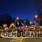 prtestatarii din bucuresti au ajuns la palatul cotroceni au cerut demisia presedintelui klaus iohannis 6783eff902596