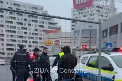 scandal la patinoarul de la un mall de pe bulevardul aurel vlaicu din constanta politistii au intervenit cu spray lacrimogen galerie fotovideo 67841a3de0466