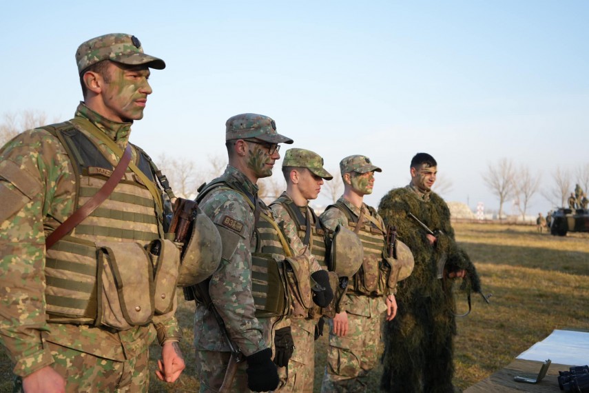 tinerii militari ai brigazii 9 mecanizata marasesti constanta sunt gata sa infrunte provocarile final de pregatire inceput de misiune foto 6792383545a64