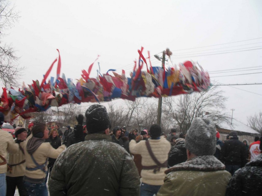 traditie veche la romani de boboteaza ceremonialul geavrelelor 6779433c1c441