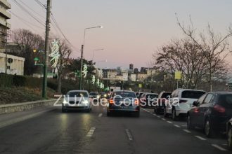 trafic ingreunat pe traseul de drum dintre poarta 2 si poarta 1 in prima zi din an aglomeratie de masini fotovideo 67755a7072596