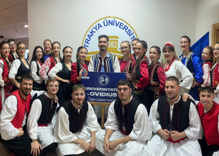 ansamblul folcloric studentesc ovidius pe scena festivalului international de dansuri populare balcanice din edirne 67ac49b1a5fdc