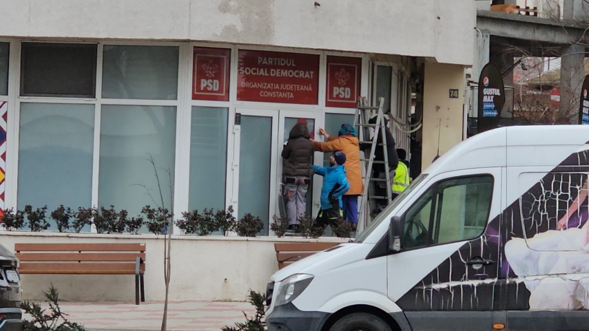 bpj la psd constanta in interior are loc sedinta biroului permanent judetean iar la exterior se pregateste sediul pentru campania prezidentiala 67c0637ec55a4