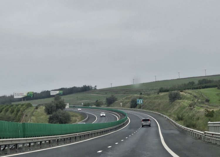 care este situatia traficului rutier vineri dimineata 28 februarie pe drumurile nationale si autostrazi 67c15e2e618a1