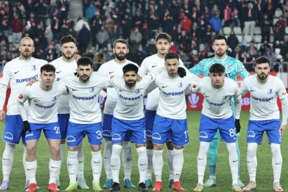 doi fotbalisti de la farul constanta in echipa etapei a 27 a gheorghe hagi antrenorul rundei 67b48e71dfc73