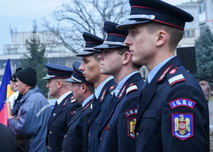 esti determinat pasionat de actiune si gata sa faci diferenta acum e momentul sa iti urmezi vocatia si sa devii pompier 67bde98215775