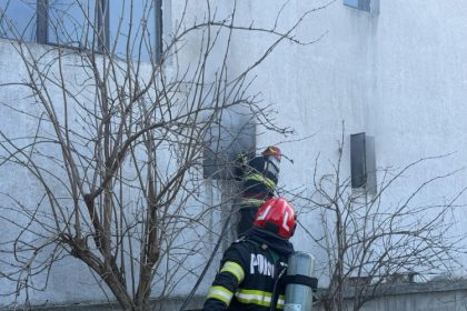 incendiu la o locuinta in localitatea mineri din judetul tulcea 67ae03ade1373