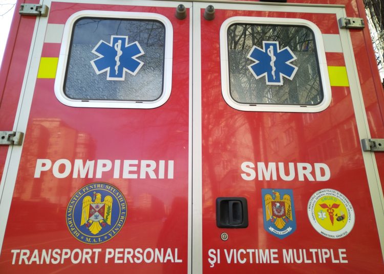 o ambulanta privata a fost cuprinsa de flacari la cuza voda 67af0b2a055c6