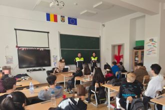 politia din constanta si navodari actiuni de prevenire a delincventei juvenile si consumului de droguri 67a7af5bb41a1