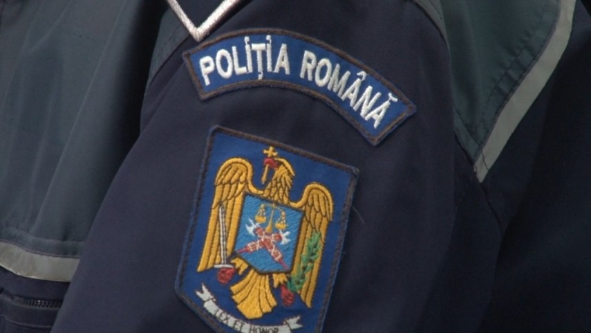 politia romana a extradat doi urmariti international pentru infractiuni rutiere si furt calificat 67a71ddf70d47