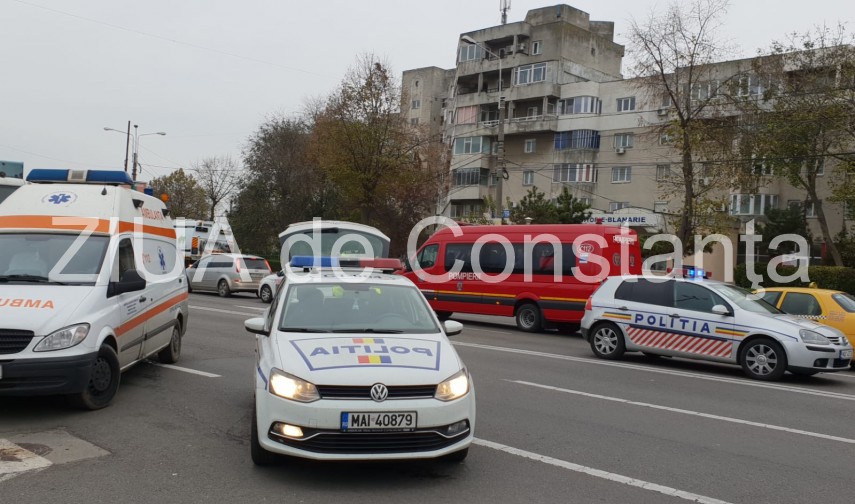 un tramvai si un autoturism implicate intr un accident rutier la iasi 67a30d324211e