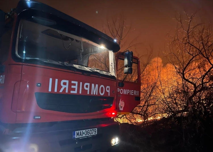 incendiu la o biserica din bacau preotul a suferit atac de panica 67dfb6a49137d