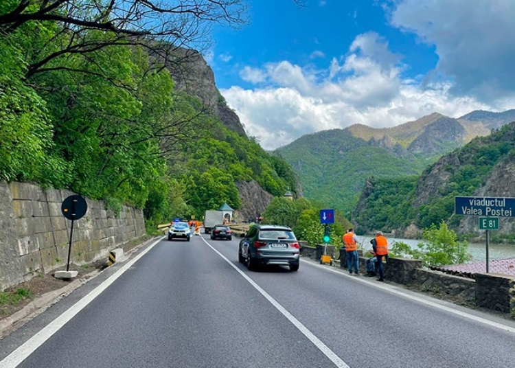 restrictii de trafic pe valea oltului incepand de marti timp de o luna 67c5acf44029e