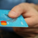 tanar din corbu condamnat cu repetitie pentru furt si operatiuni financiare frauduloase a furat un card de pe care a extras bani de mai multe ori 67ce3a2f1c8f4