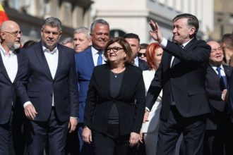 tensiuni in coalitie antonescu ar fi nemultumit de campania pentru prezidentiale motivele sunt legate de bani si implicare 67d9561e2de17