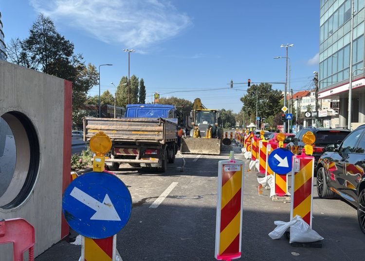 trafic restrictionat pe bulevardul mamaia timp de doua zile pentru interventii raja 67cfeb97b58f6